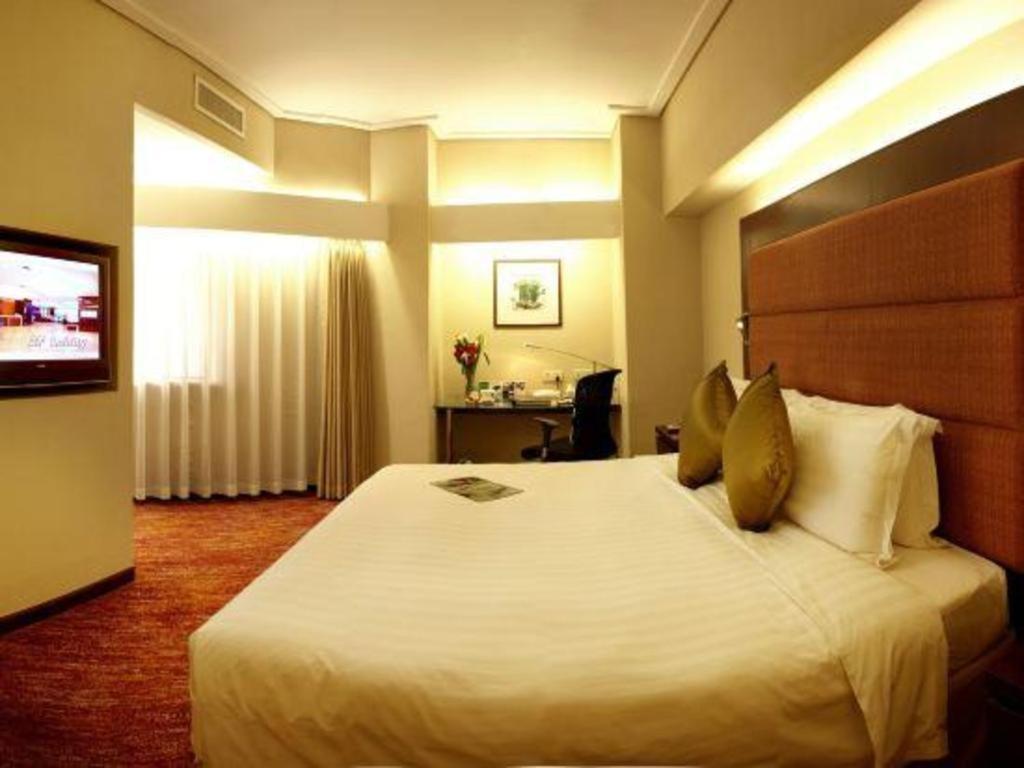Dalian Grand Continent International Hotel Buitenkant foto