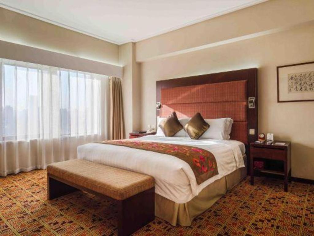 Dalian Grand Continent International Hotel Buitenkant foto