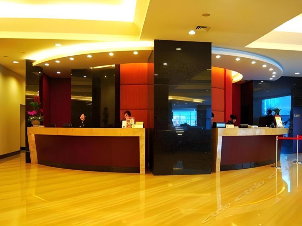 Dalian Grand Continent International Hotel Buitenkant foto