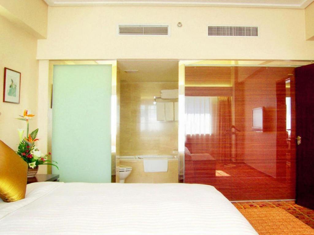 Dalian Grand Continent International Hotel Buitenkant foto